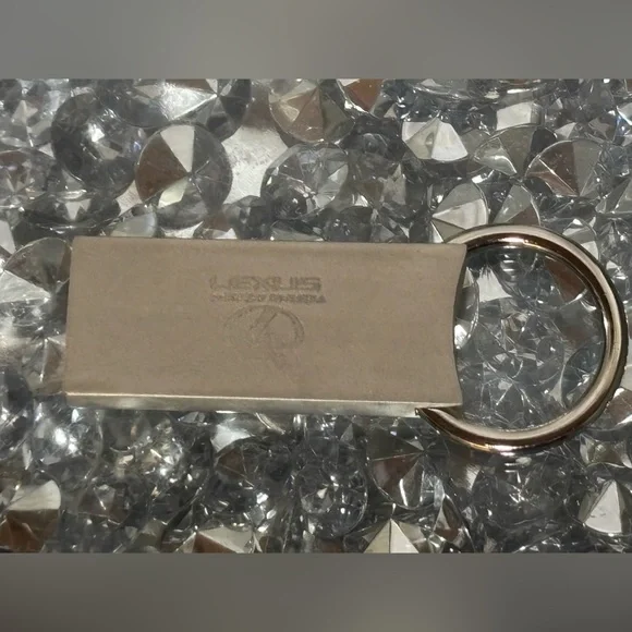 Lexus Silver Key Holder - Picture 2 of 13